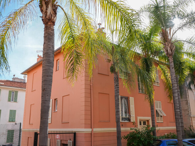 BEAUSOLEIL - 4 PIÈCES RÉNOVÉ - 2 PARKINGS