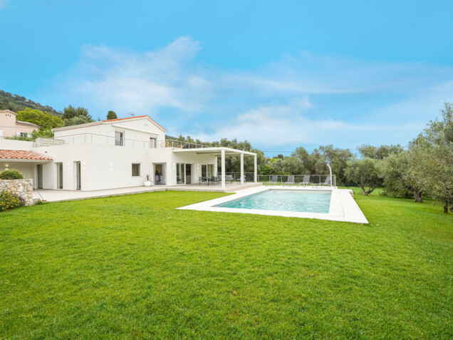 Продажа Villefranche-sur-Mer Виллa / 4 комнаты