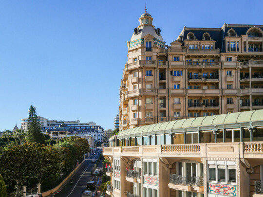 RESIDENCE LE METROPOLE - LUXUEUX 5 PIÈCES AVEC VERANDA