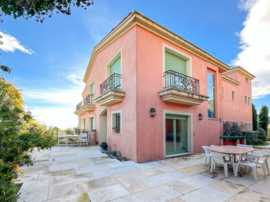 LA TURBIE - MAISON - VUE MER ET PISCINE