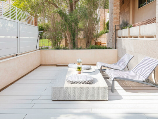 CARRÉ D'OR - MONOLOCALE AL PIANO GIARDINO CON TERRAZZA