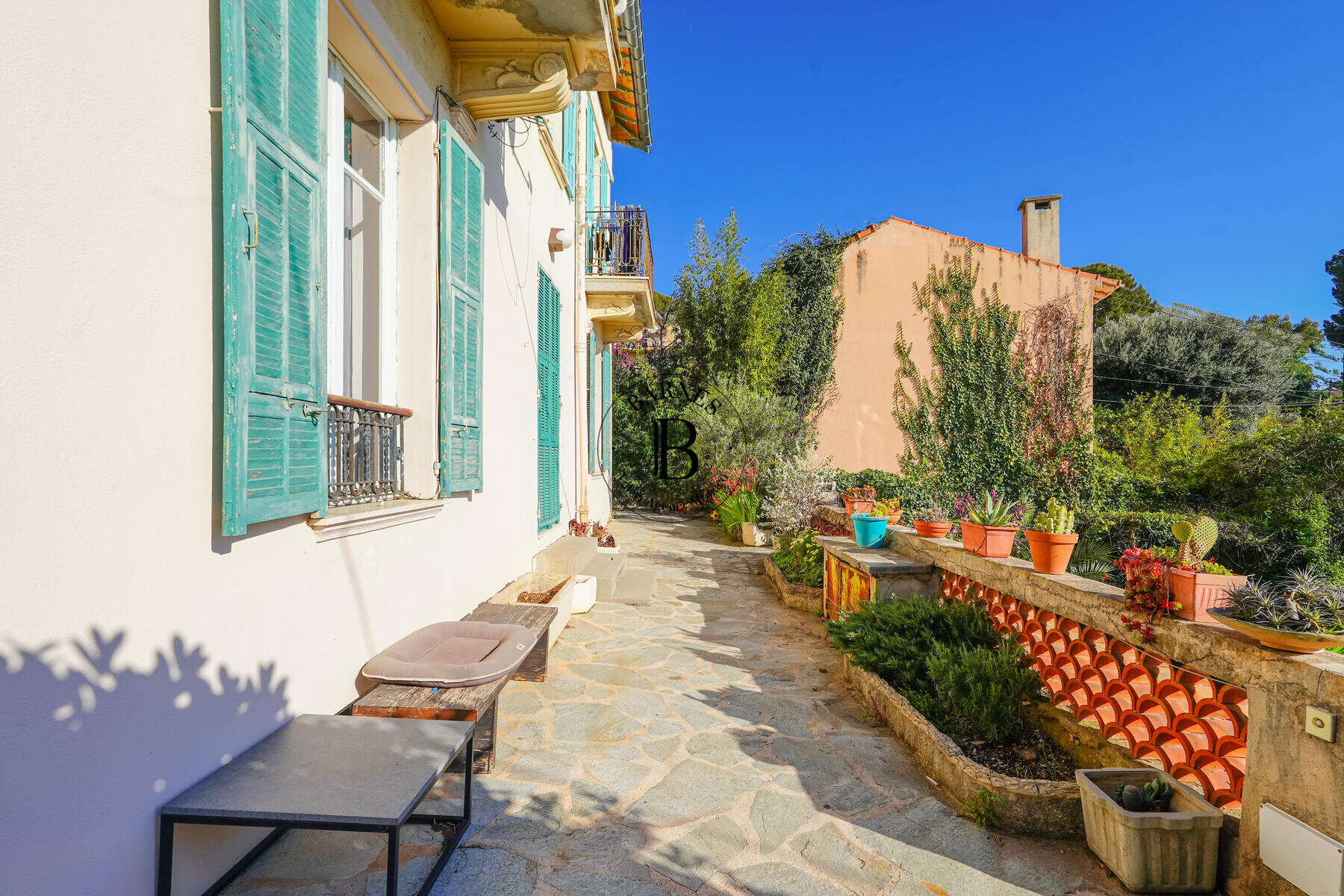 CAP D'AIL - TOWNHOUSE - CITY CENTRE - 3/8
