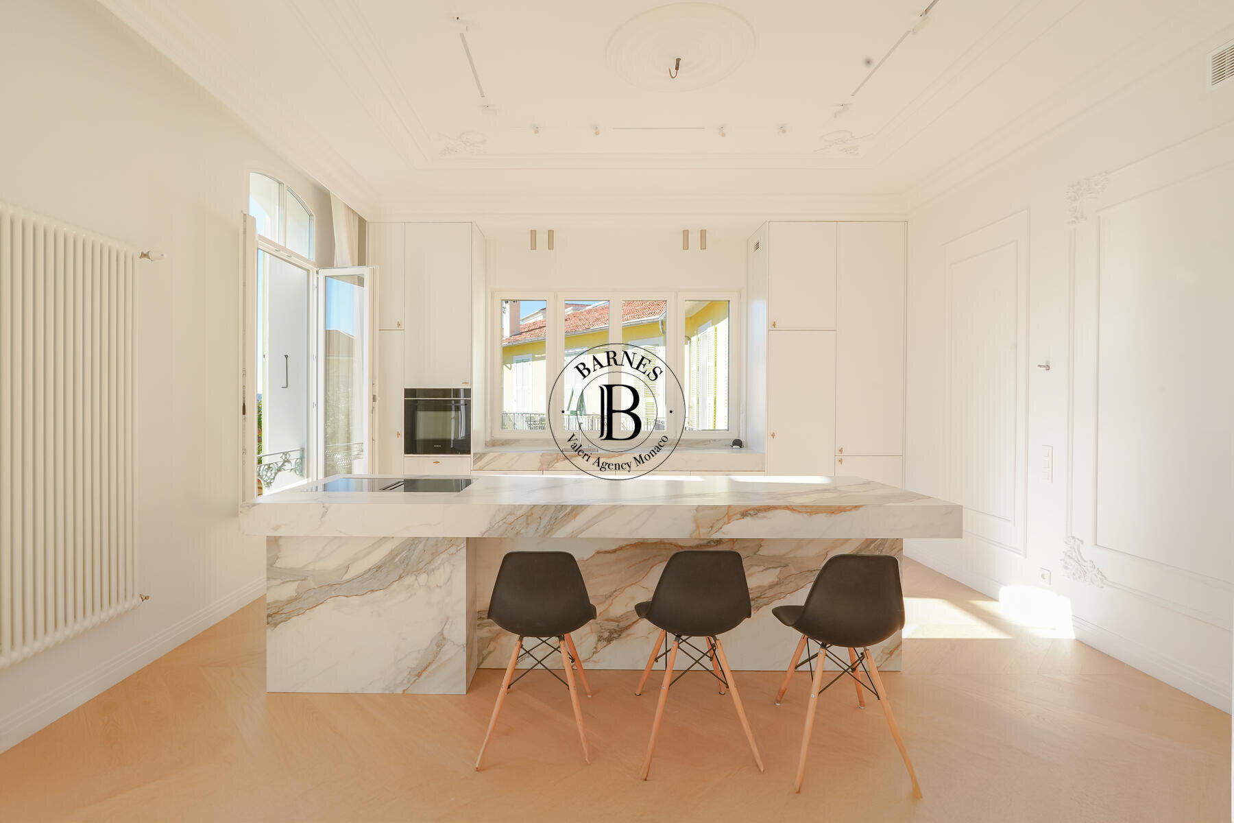 CAP D'AIL - SPACIOUS APARTMENT - TOP FLOOR WITH GARDEN - 3/18