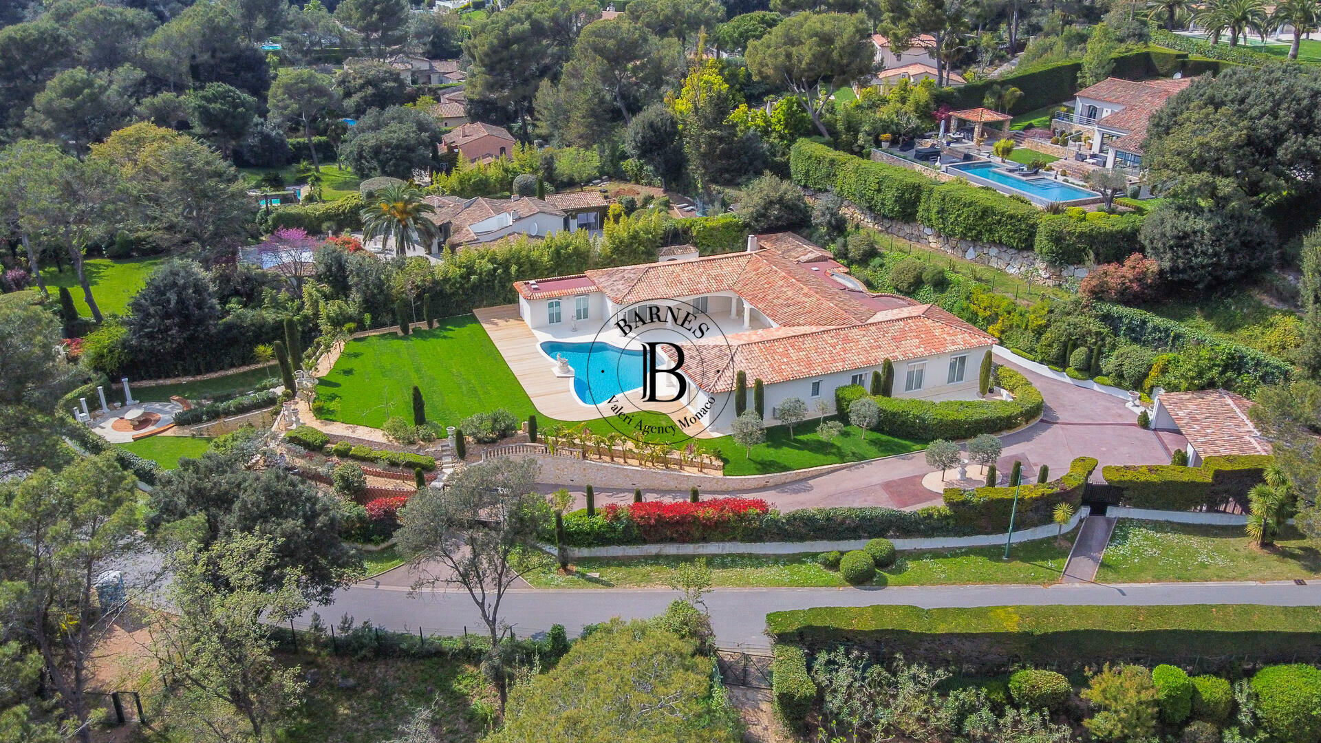 PARC DE MOUGINS - VILLA CONTEMPORANEA RISTRUTTURATA - 2/6