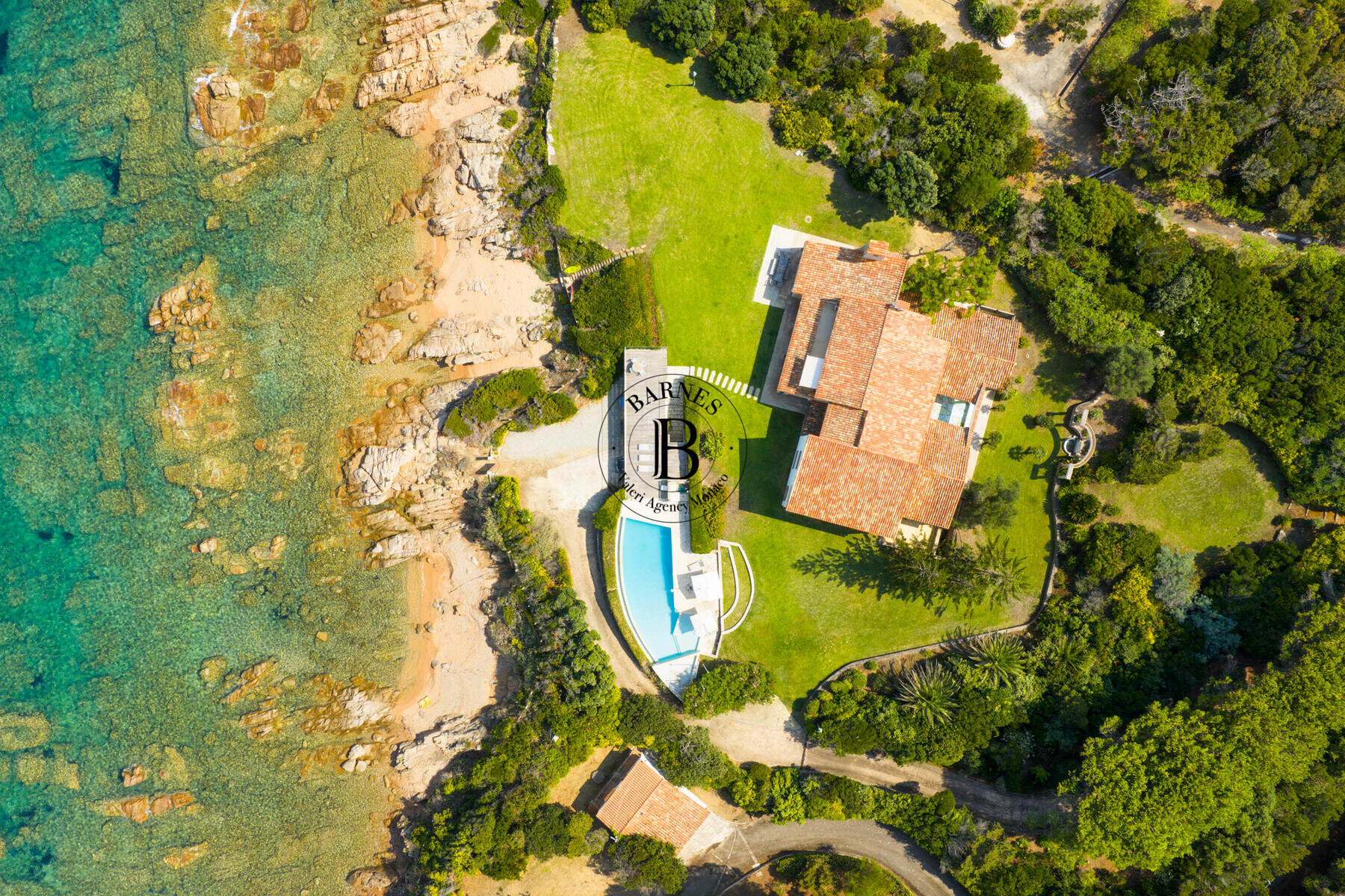 КОРСИКА — ВИЛЛА У МОРЯ — ПОРТИЧЧО - 3/16