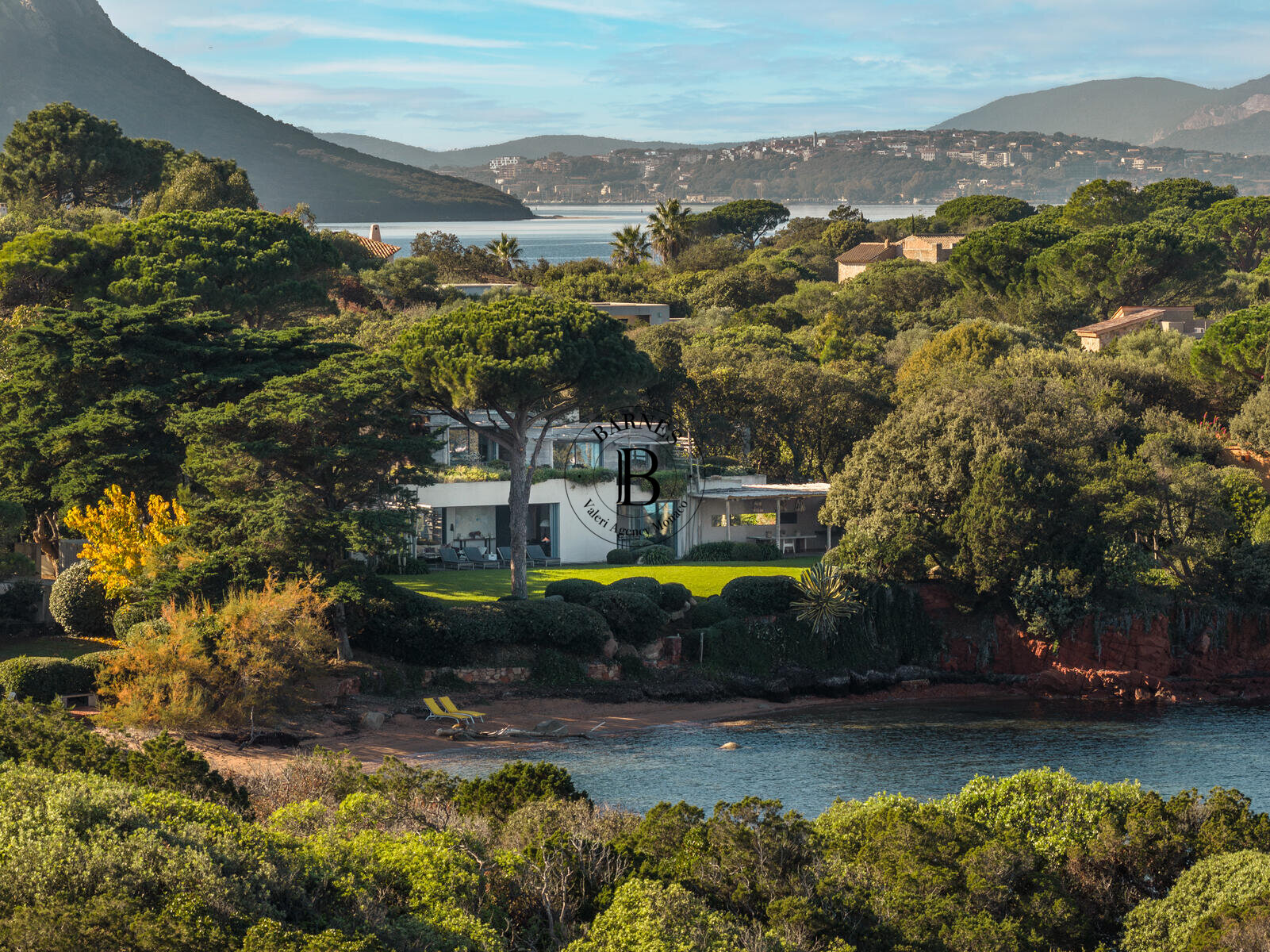 CORSE - DOUBLE VILLA - BORD DE MER - DOMAINE CALA ROSSA - 3/22