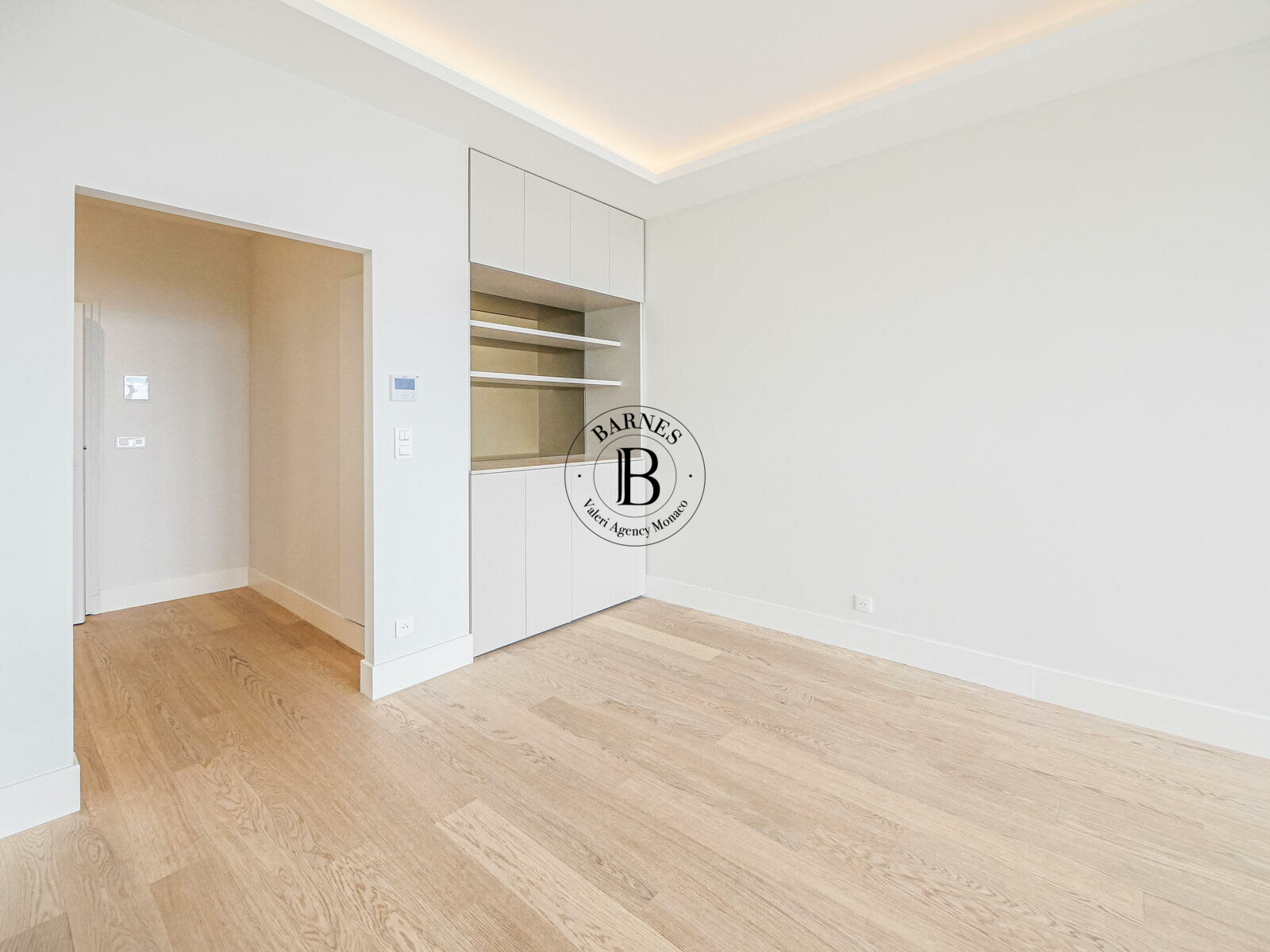 PORTO MONACO - BILOCALE RISTRUTTURATE - VISTA MARE - 4/13