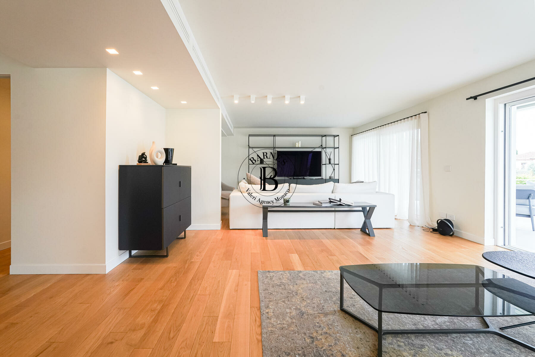 VILLEFRANCHE SUR MER - VILLA RÉNOVÉE AVEC PISCINE - 4/19