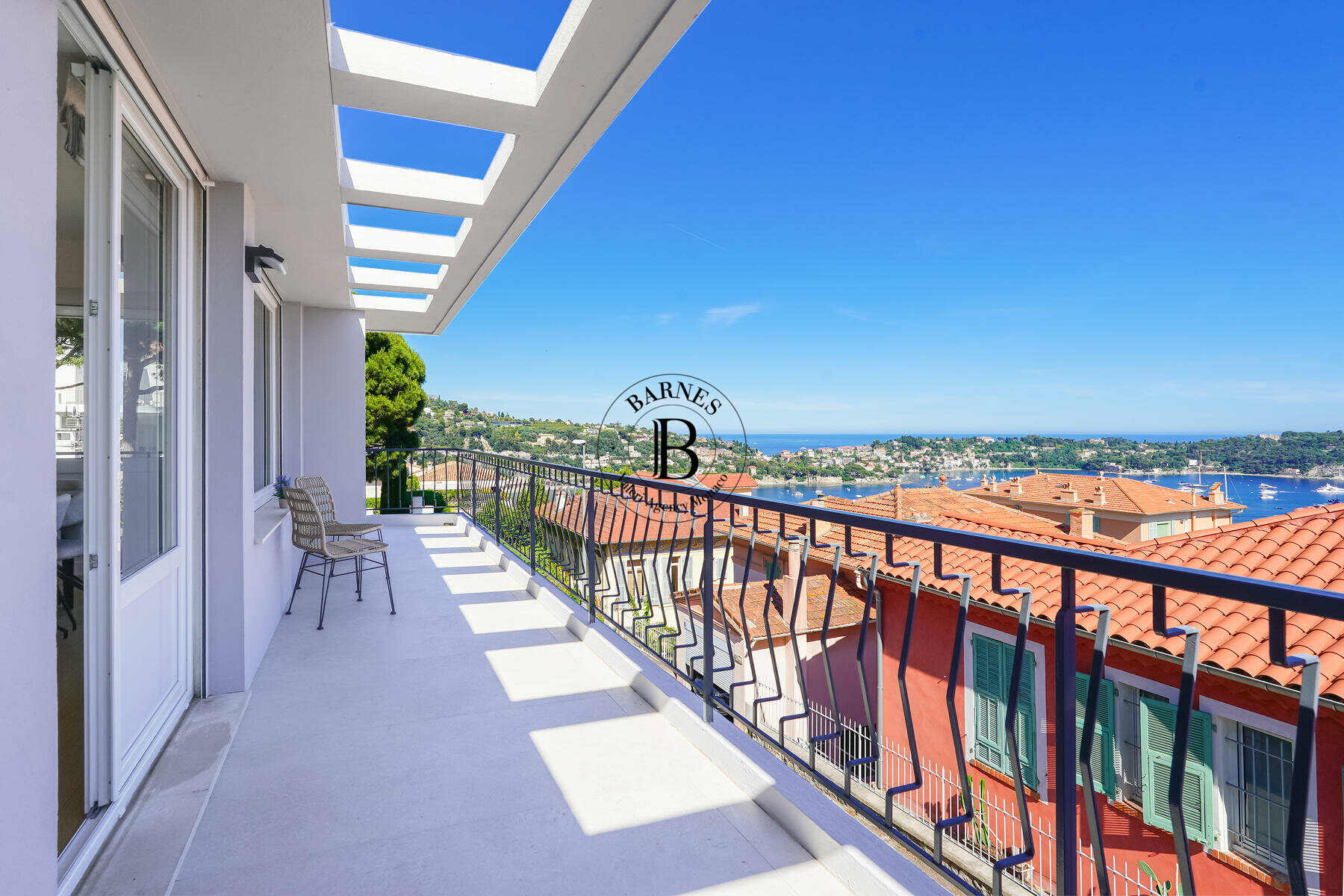 VILLEFRANCHE-SUR-MER - 3-BEDROOM FLAT - SEA VIEW - 2/16