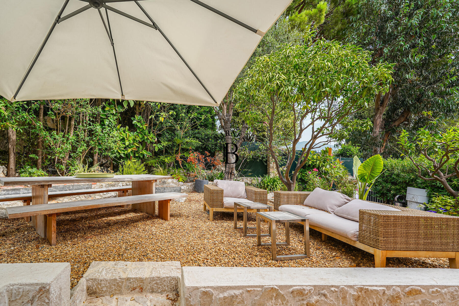ROQUEBRUNE-CAP-MARTIN - 3 PIÈCES - PISCINE & JARDIN - 2/13