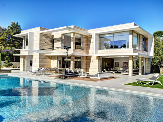 CAP D'ANTIBES - VILLA - PISCINE