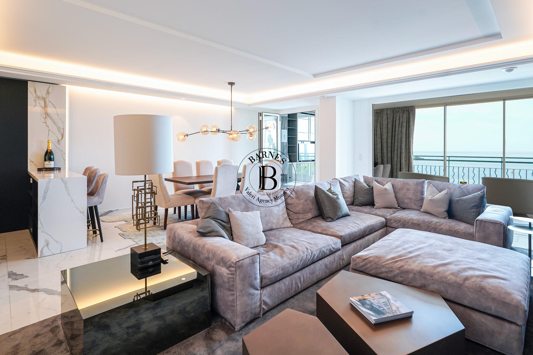 FONTVIEILLE - 4 PIÈCES VUE MER - 2 GARAGES - 2/22