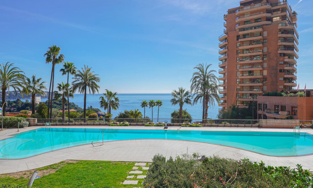 PARC SAINT ROMAN - 2 PIÈCES RENOVE VUE MER